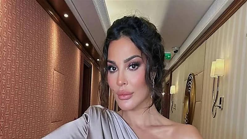 نادين نجيم تتراقص بإطلالة صيفية.. فيديو