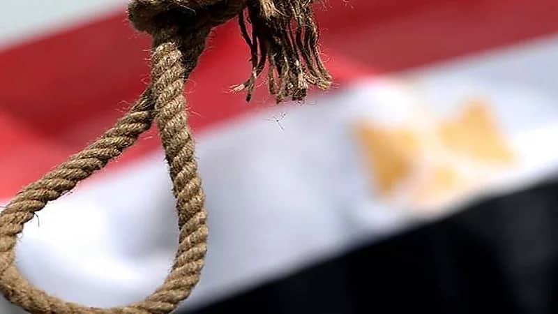 وفاة متهم بذبح زوجته وأولاده قبيل إعدامه!
