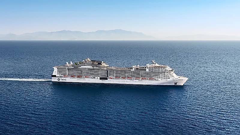 منع ممارسة نشاط تنظيم الرحلات البحرية السياحية دون ترخيص