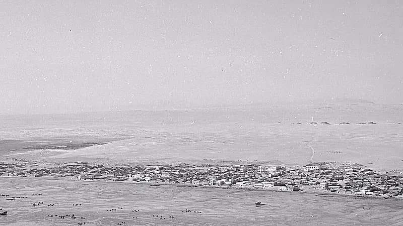 لقطة جوية نادرة لمدينة الدمام قبل 76 عاما..صورة