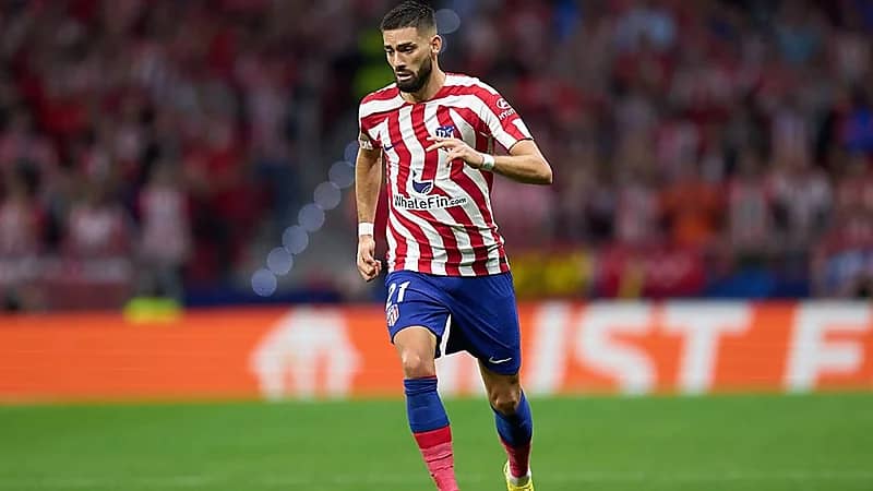 نجم اتليتكو مدريد يقترب من الشباب