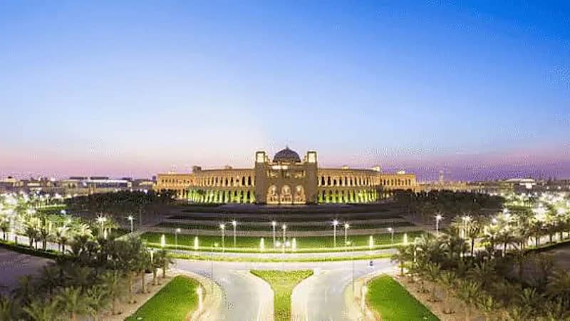 جامعة الأميرة نورة تعلن عن برنامج دبلوم منتهي بالتوظيف