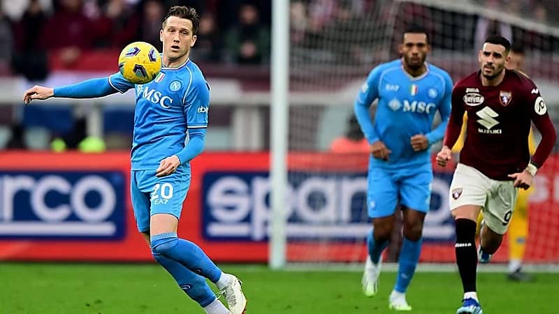 نابولي يخسر من تورينو ولاتسيو يعبر أودينيزي