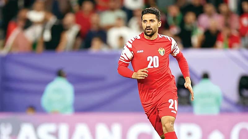 إيقاف حمزة الدردور لضربه أحد أعضاء الجهاز الفني لمنتخب الأردن