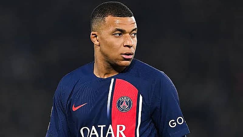 الكشف عن الاسم الحقيقي لـ كيليان مبابي