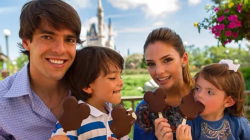 أول تعليق من كاكا حول أزمة طلاقه