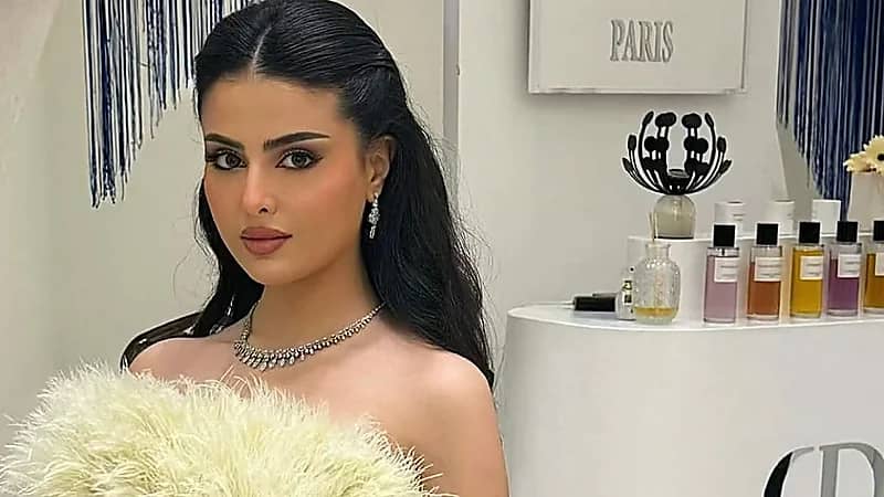 سارة الشهري بإطلالة ليمونية في أحدث ظهور لها.. صور