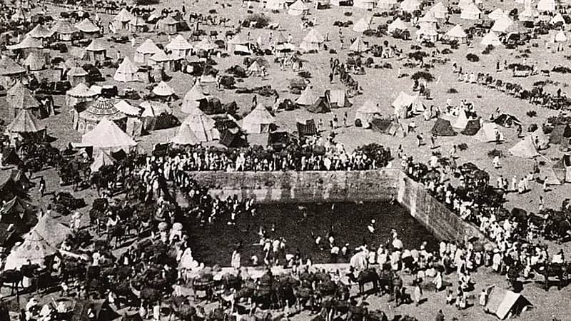 صورة نادرة لمشعر عرفات قبل 107 عاماً .. صورة