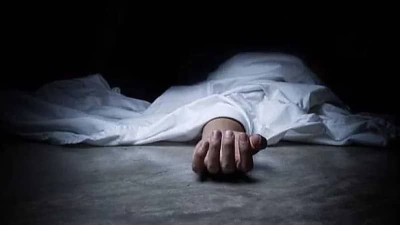 مقتل شاب تدخل للصلح بين زوجين