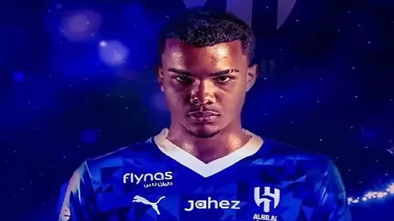 كايو سيزار يودع ناديه السابق غيماريش بعد انضمامه للهلال