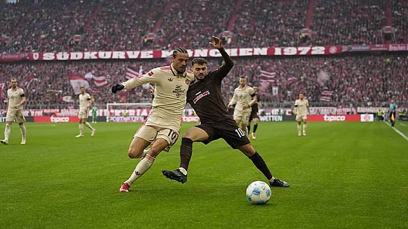 بايرن ميونخ يتغلب على سانت باولي بثلاثية