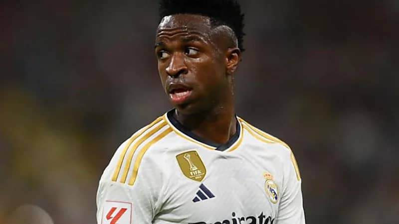 تطورات انتقال فينيسيوس إلى دوري روشن