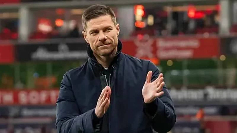 ألونسو حول مستقبله مع باير ليفركوزن: لا جديد يمكن قوله