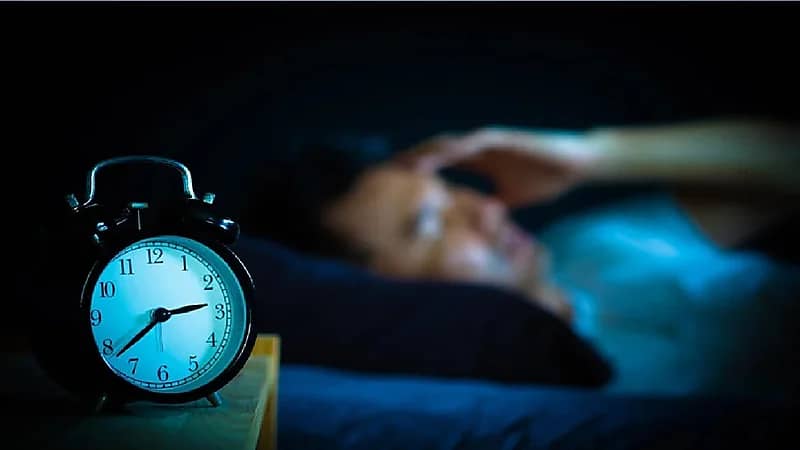 6 وضعيات للنوم تُنذر بارتفاع مستويات الكورتيزول