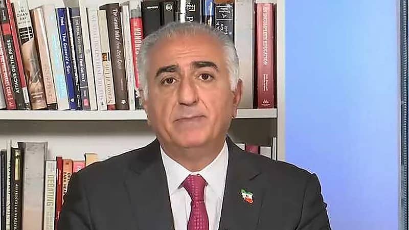 رضا بهلوي: الجمهورية الإسلامية تلفظ أنفاسها الأخيرة وحان وقت استعادة إيران ... فيديو