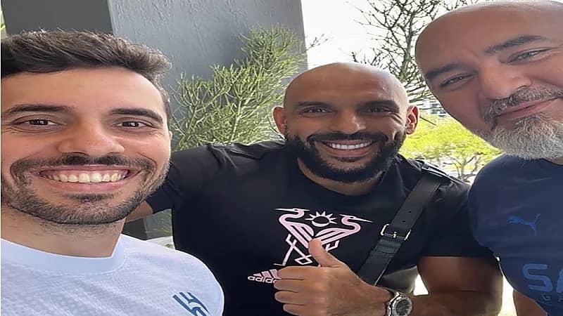 حارس ميسي الشخصي يثير التساؤلات بتواجده خارج مقر بعثة الهلال