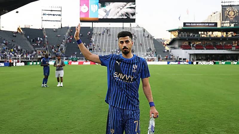 لاجامي: اللعب للهلال وتحقيق حلم المونديال نعمة من دعاء الوالدين