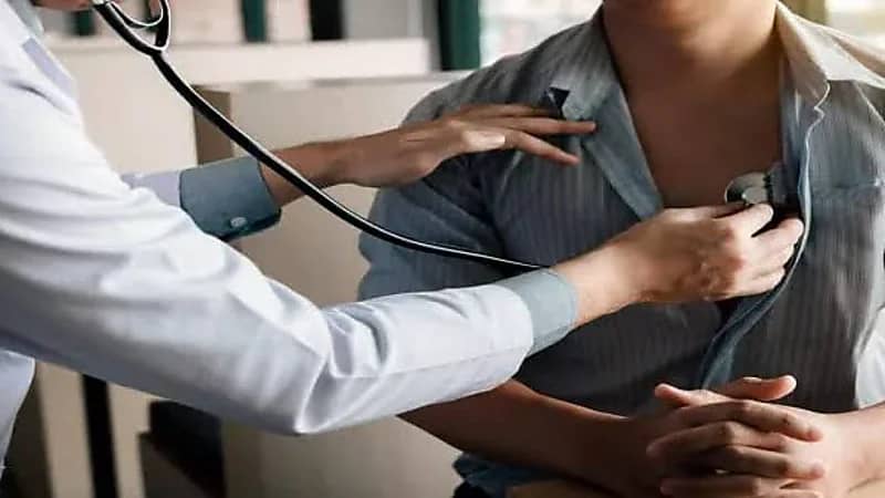 استشاري قلب: الفحص السريري يكشف مشكلات الصمامات حتى في غياب الأعراض .. فيديو