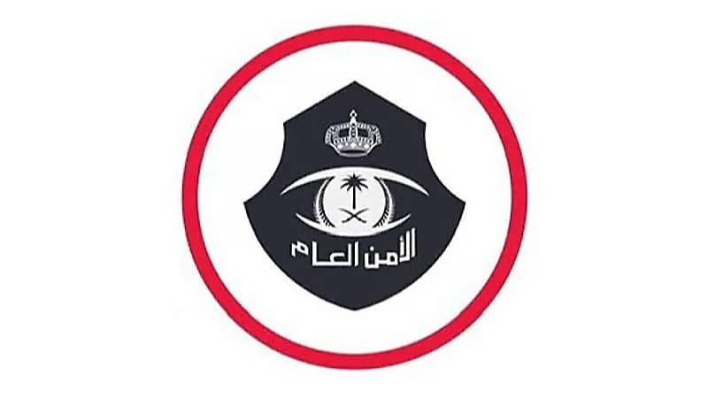 دوريات الأمن تقبض على شخص لإتلافه محلًا تجاريًا بجدة .. فيديو