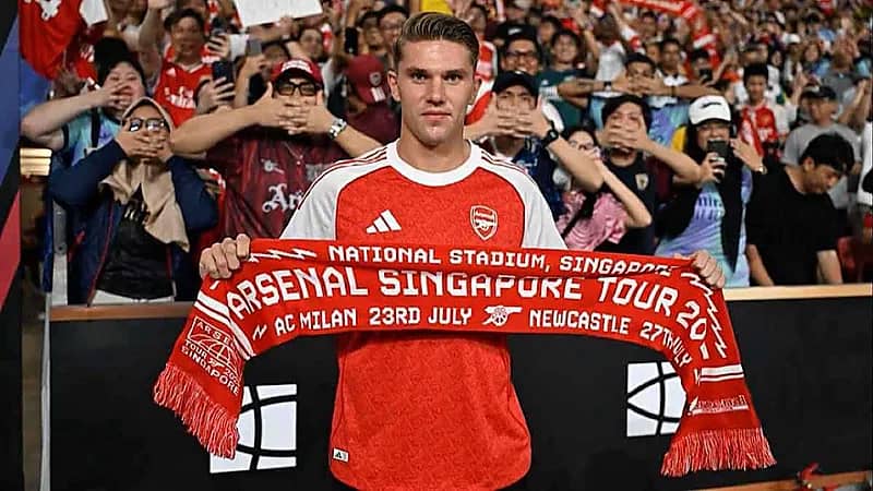 آرسنال يسجل أعلى مبيعات لقميص غيوكيرس