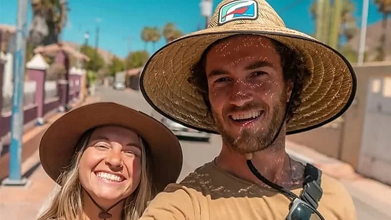 مصرع ثنائي كندي شهير في حادث مروع بجبال بريتيش