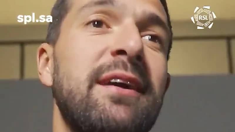 محترف الرياض: سالم الدوسري هو أفضل لاعب سعودي .. فيديو