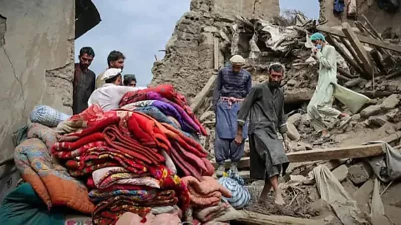 وفاة نساء أفغانيات تحت أنقاض الزلزال لرفض رجال الإنقاذ لمسهن