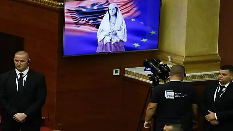 ألبانيا تعين أول وزيرة افتراضية بالذكاء الاصطناعي