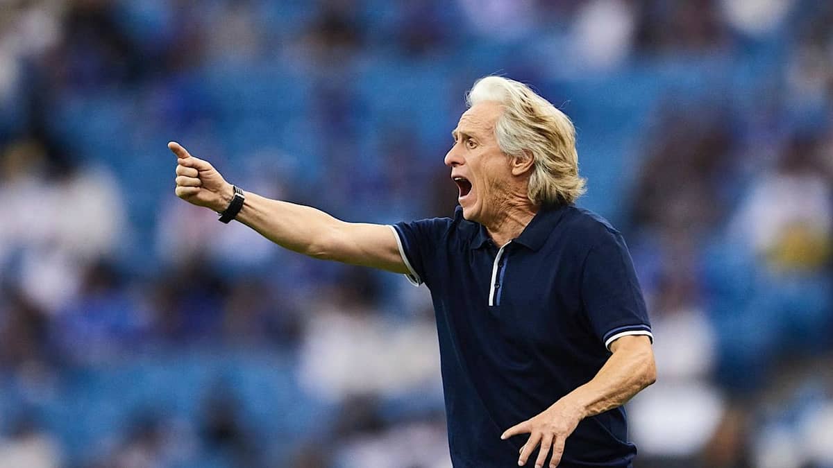 جيسوس يمنح لاعبي النصر 5 أيام راحة خلال فترة التوقف الدولي