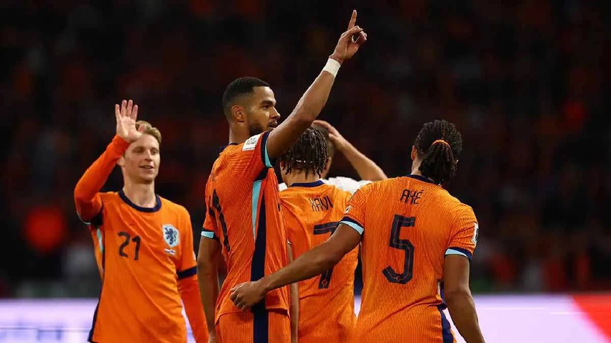 هولندا تمطر شباك فنلندا برباعية بتصفيات كأس العالم