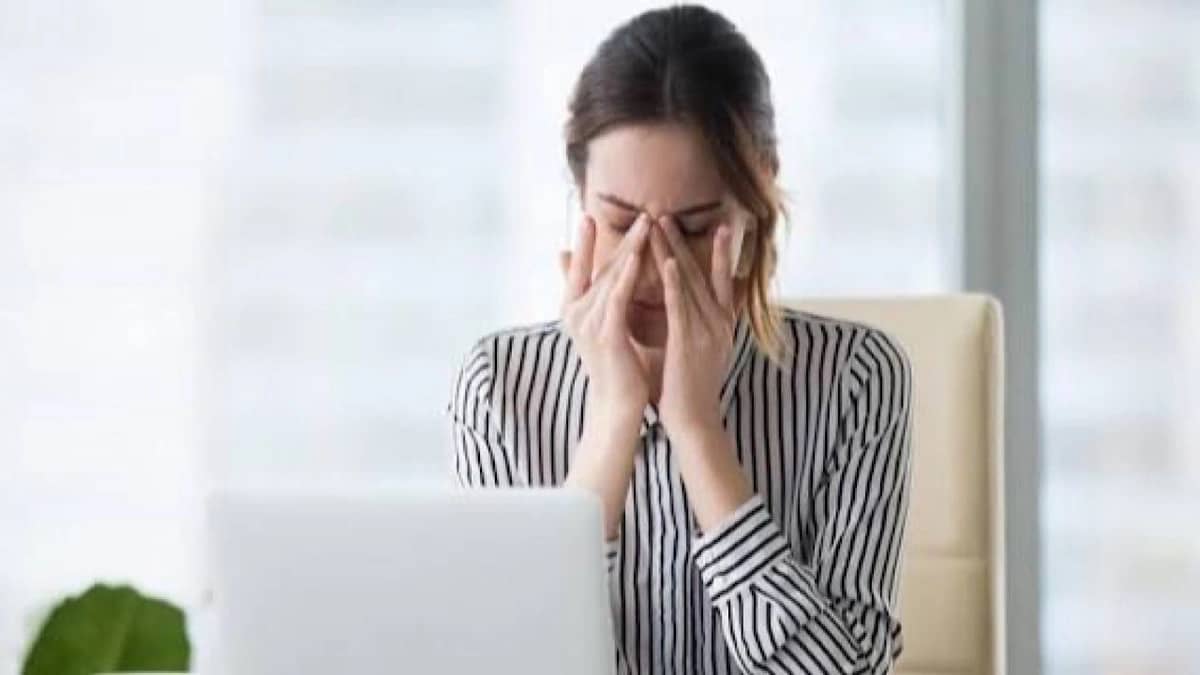 أخصائي :  12 ممارسة بسيطة تساهم في تقليل هرمون التوتر .. فيديو