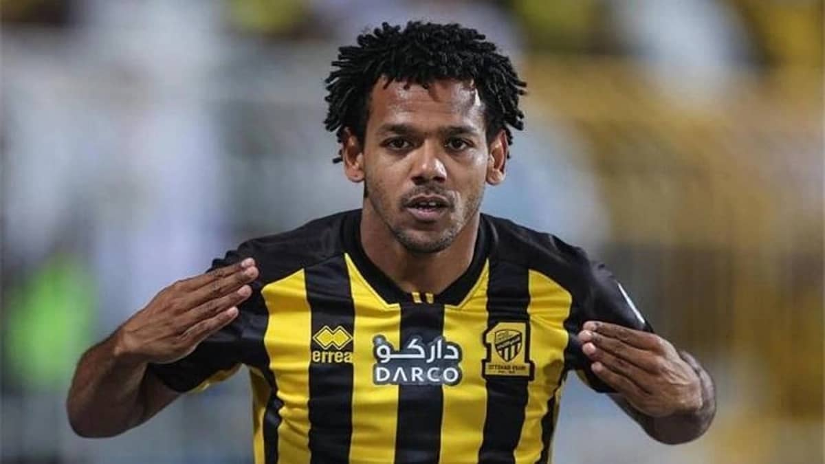 حقيقة اعتقال نجم الاتحاد السابق رومارينيو في البرازيل