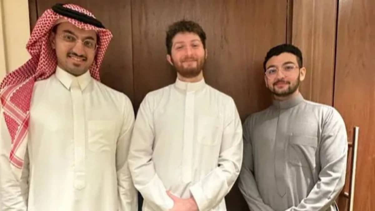 WhatsApp Image 2025-11-10 at 8.38.21 PM.jpeg