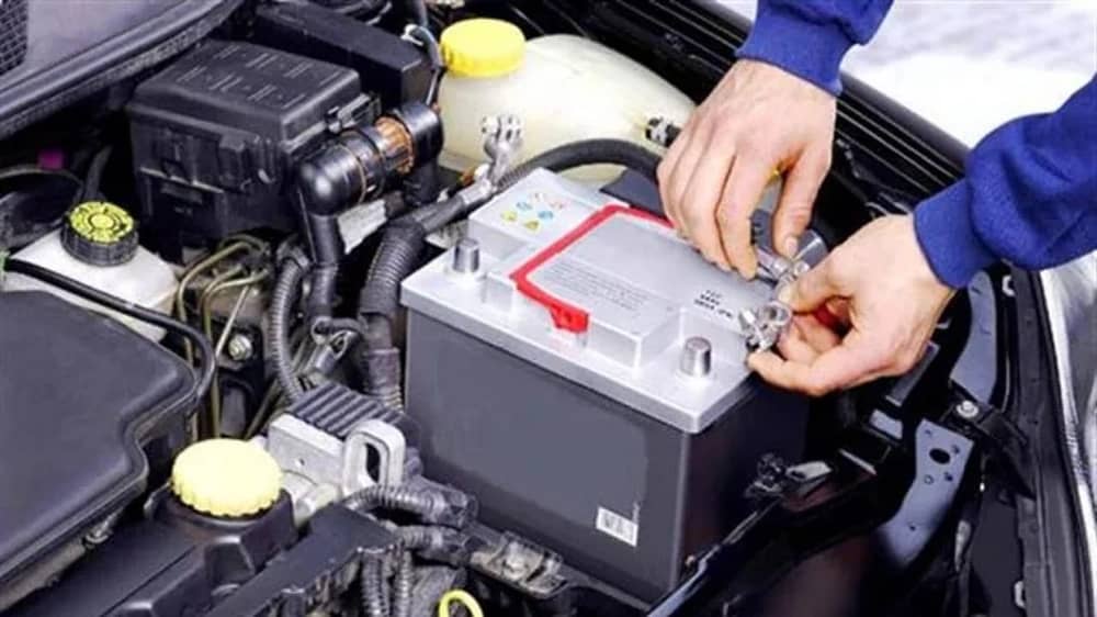 بطارية السيارة: متى يجب استبدالها وكيف تحميها في الشتاء