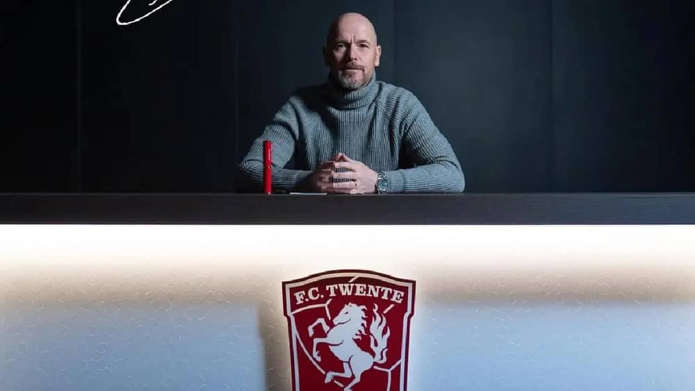 تفينتي الهولندي يعين تن هاغ مديرًا تقنيًا