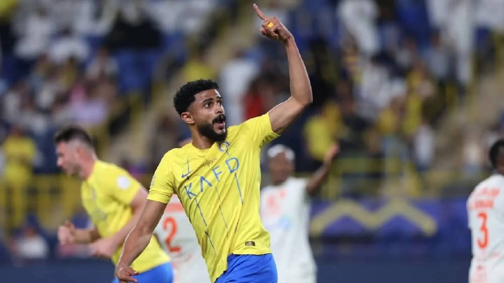 الاتحاد يقدم عرضًا لإعارة عبدالإله العمري من النصر