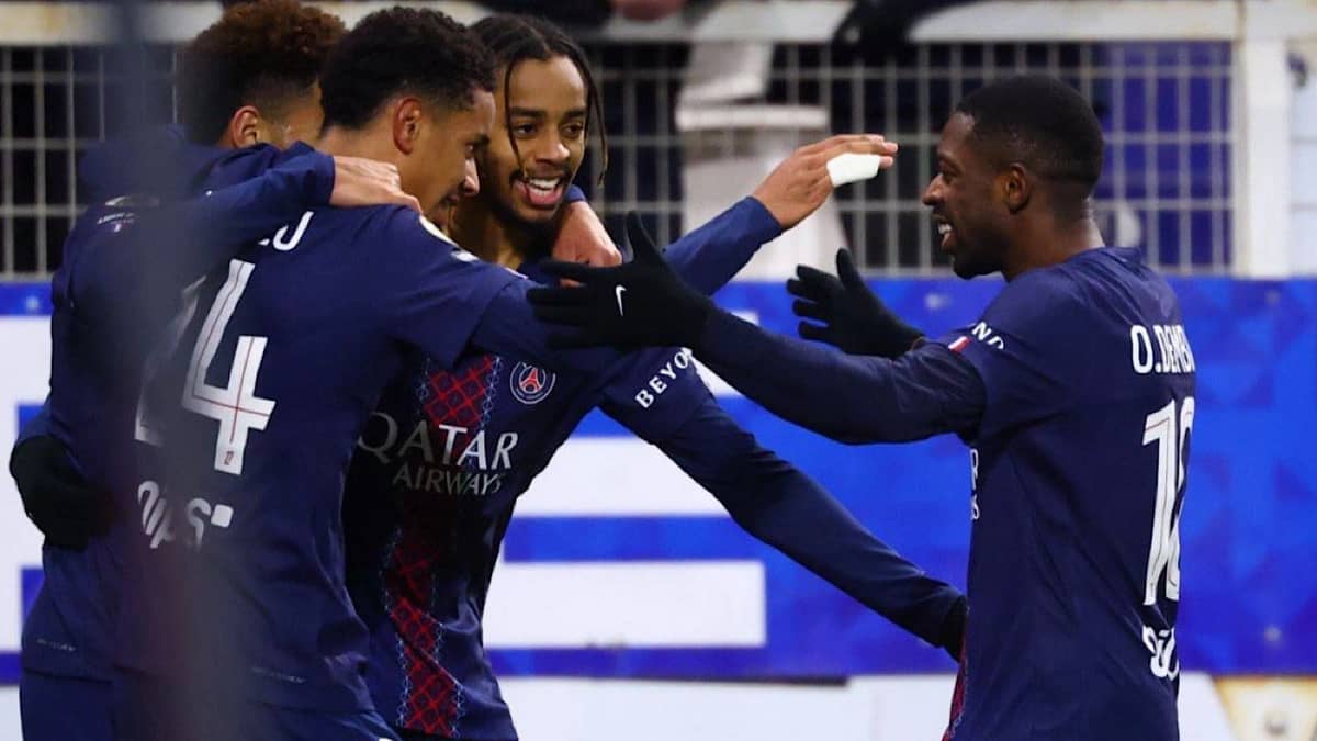 باريس سان جيرمان يفوز على أوكسير