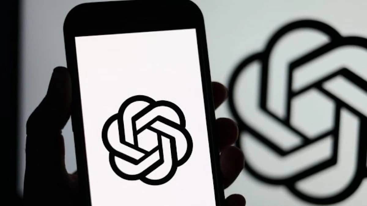 استشهاد ChatGPT بغروكيبيديا يثير جدلًا حول مصداقية المصادر