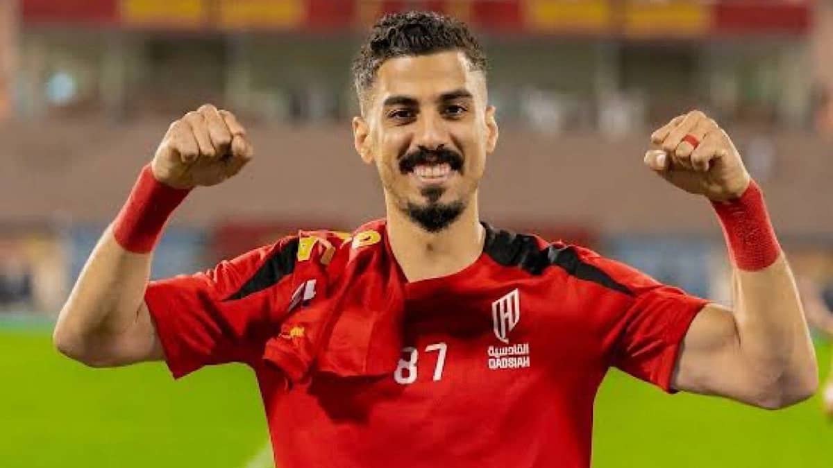 لاجامي يتلقى عدة عروض بعد دخوله الفترة الحرة