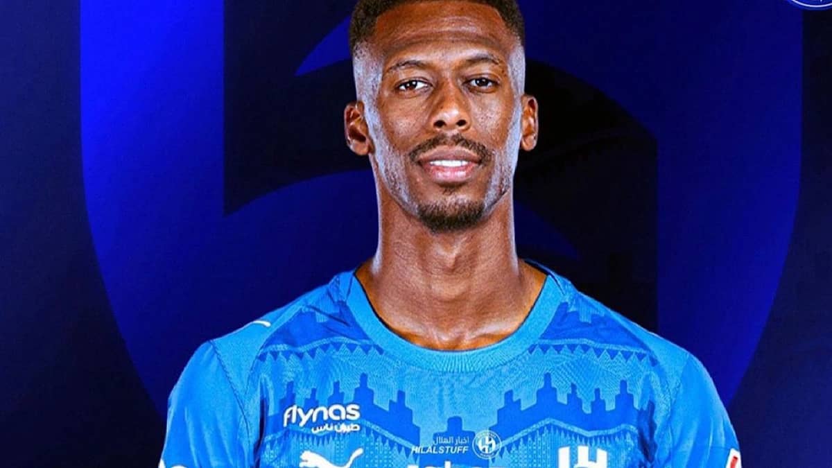 كنو مستمر مع الهلال