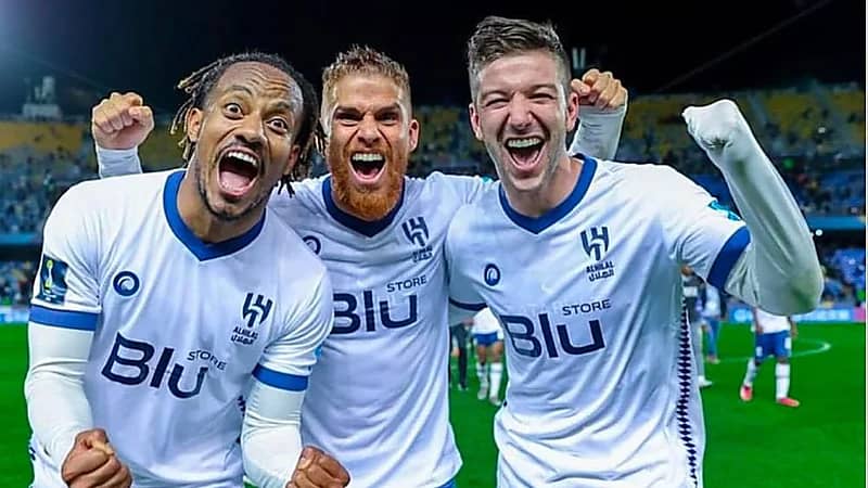 كاريلو بعد هزيمة الهلال : دائمًا أزرق