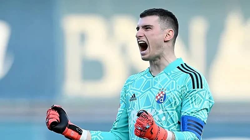 النصر يسعى إلى ضم حارس دينامو زغرب