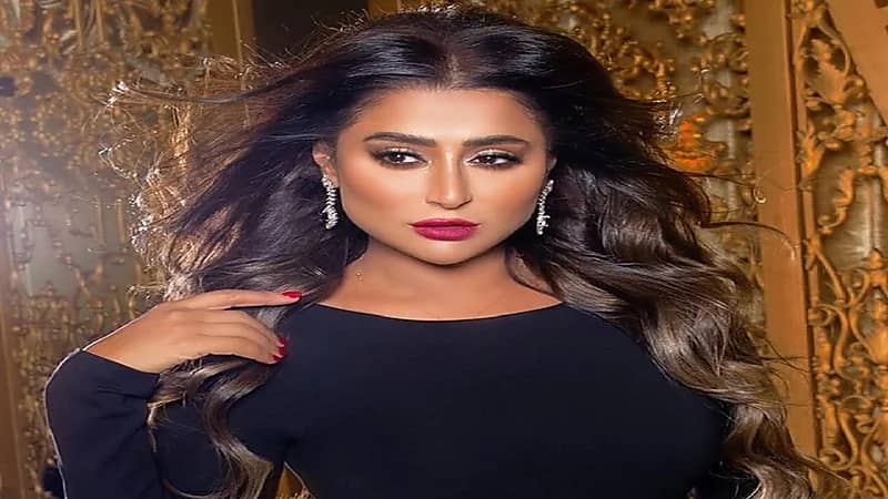 شيماء سبت تعلن عن خطوبتها