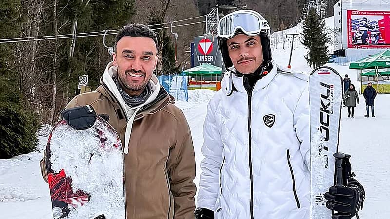 الأمير عبد العزيز بن تركي الفيصل شغف بالرياضة يتجسد على الجليد .. فيديو