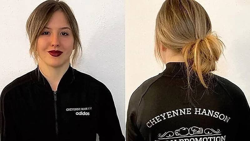 بالصور.. ملامح ملاكمة حسناء تتغير بشكل صادم بعد نزال عنيف