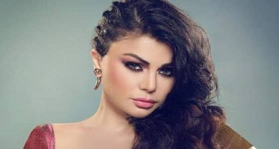 بالفيديو.. هيفاء وهبي تحتفل بعيد ميلادها في حضور والدتها