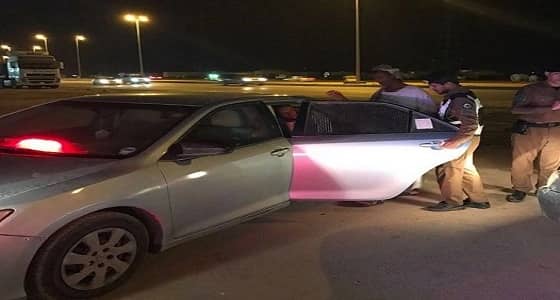 القبض على قائد مركبة مسروقة يمارس التفحيط