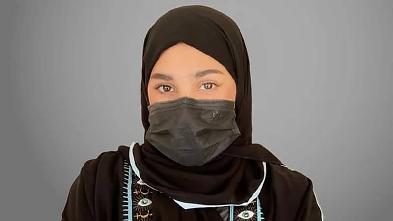 طالبة بجامعة الطائف تبتكر الدرون الذكي لخدمة ضيوف الرحمن .. صورة