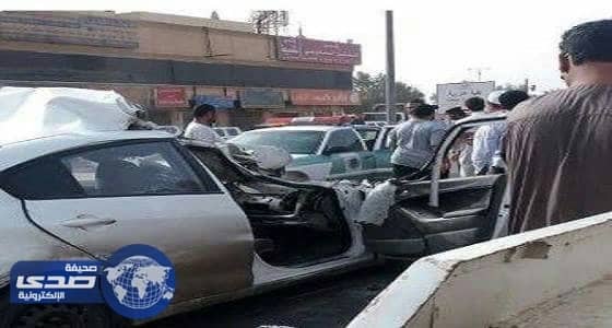اصطدام مروع لسيارة بشاحنة يصرع شخصين وسط الدلم