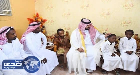 نائب أمير جازان يعزي أسرة الشهيد الرقيب " عبادي "